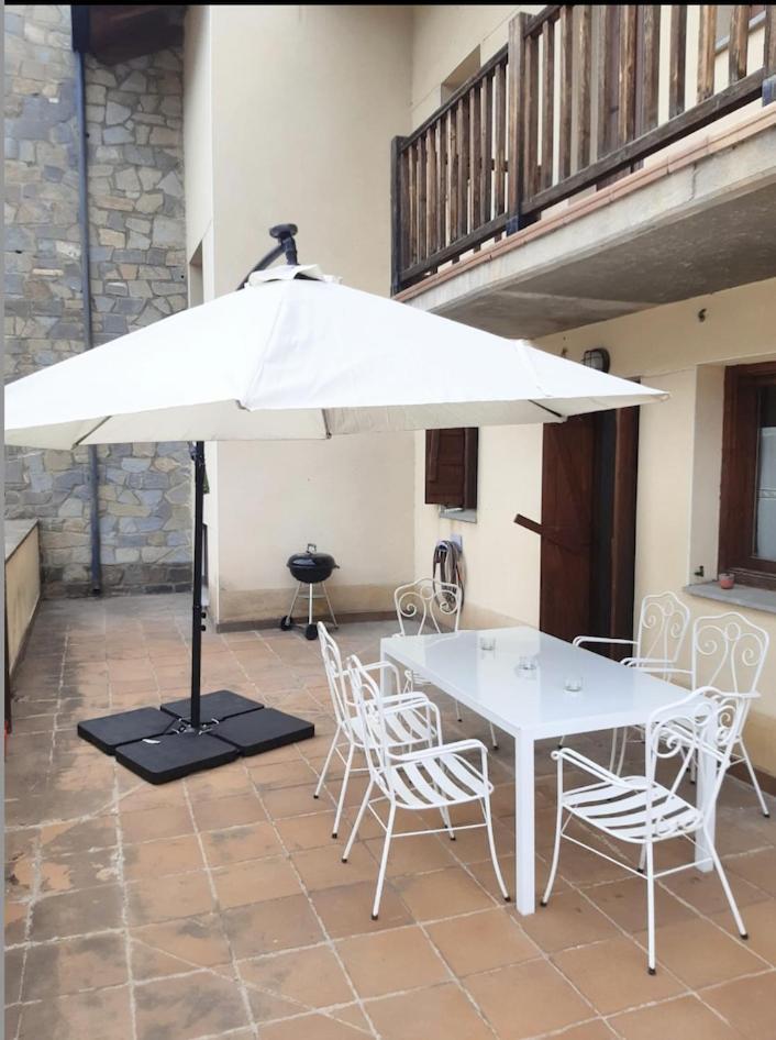 Check-In Casas Ibon Appartement Benasque Buitenkant foto